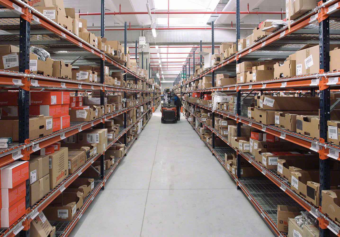 开云网页版·开云页面官方网站-开云(中国)智慧安全用电-仓库库房方案